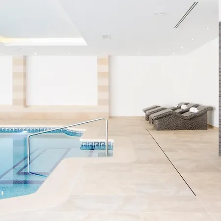 グルーポテル トーラス パーク 4*