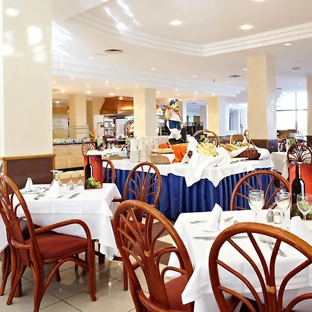 格鲁波泰尔金牛座公园酒店 4*